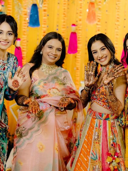 The whole bride tribe looking happy and radiant. It’s always a pleasure to get the whole group ready for the festivities.