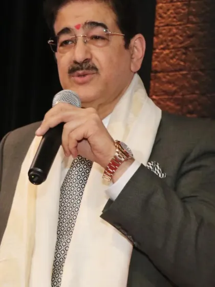 Special guest Sandeep Marwah Ji sharing his words of wisdom with our students and award winners.
