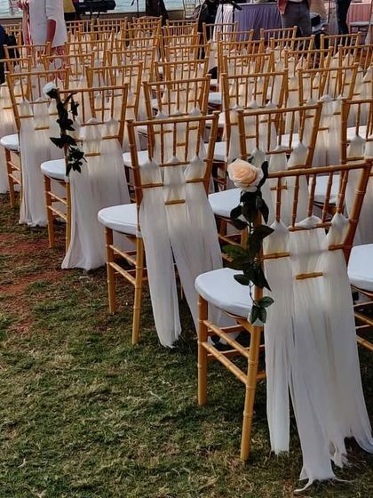 Guest Seating & Ambiance photo 3