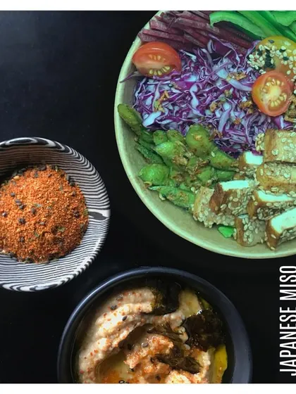 The Japanese Miso Salad Bowl is all about that perfect umami flavor. We pair garlic-spiced edamame and sesame tofu with fresh vegetables and a ginger miso dressing for a truly satisfying meal.