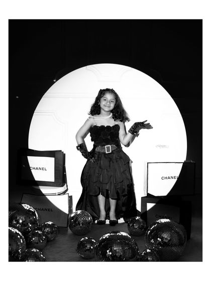 Because toddlerhood is pure magic. This high-fashion, Chanel-themed shoot shows that we can create glamorous and fun portraits for your little ones too.