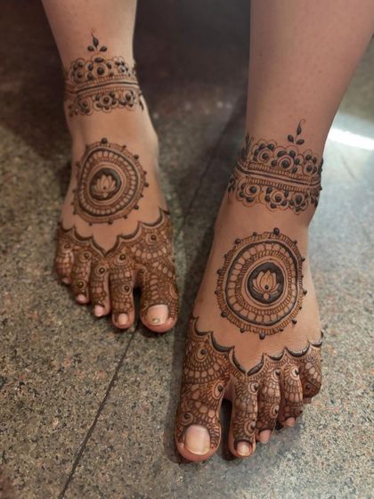 Mitali - Mehendi for Special Occasions Beautiful Henna for Feet photo 23