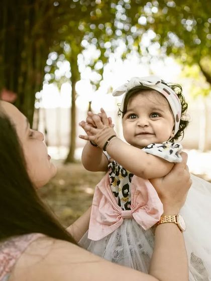 Pooja - Kids & Family Photography The Parent's Embrace photo 19