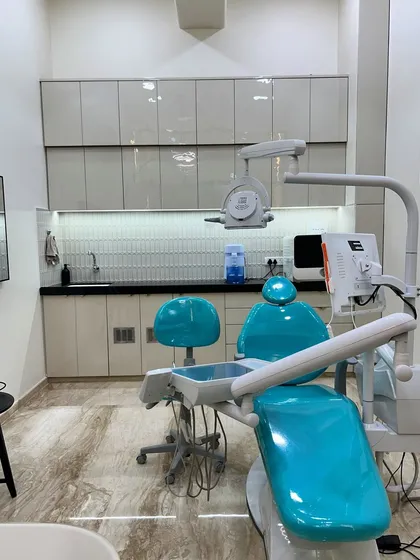 A look inside the treatment room, where functionality meets sophisticated design. I focused on creating a clean, uncluttered space with ample storage and ergonomic placement of equipment, ensuring a seamless workflow for the dental professionals.