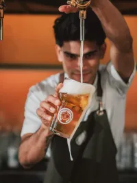 Craft Bar & Brewery