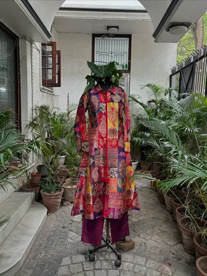 The long kurta set, perfect for someone who wants more coverage.