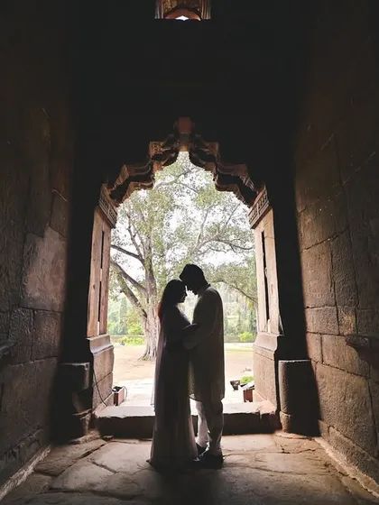 This is the kind of magic we love to create. We found a quiet moment away from the chaos, using the dramatic archway of a historic monument to frame this couple's connection. It’s more than a photo; it’s a piece of art that tells a story of intimacy and timeless romance.