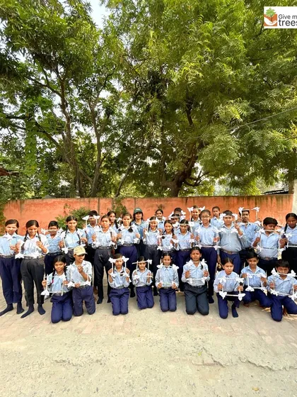 The entire group of young artists from our workshop with their finished frames. It was a day filled with creativity and smiles.