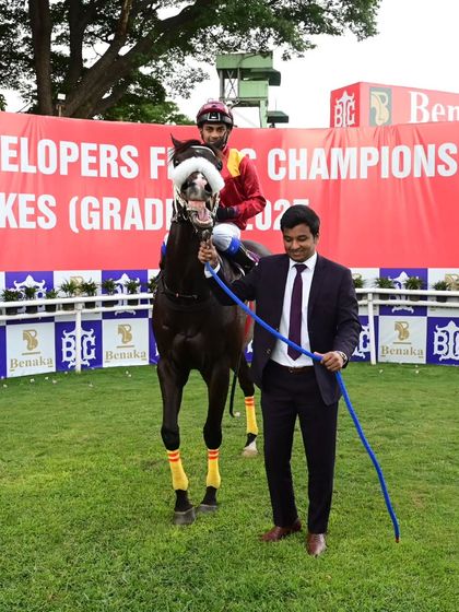 'Pluto' and the winning team after The Speaker's Cup victory.