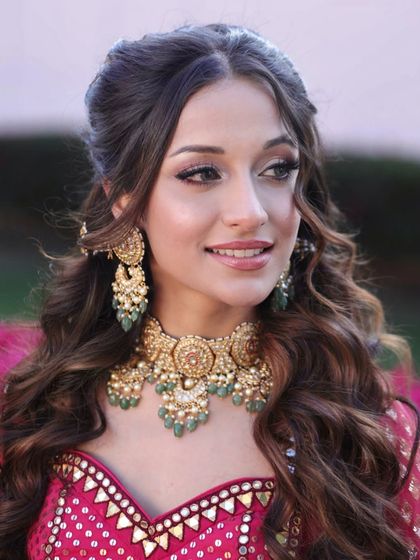 Haldi & Mehendi Moments photo 6