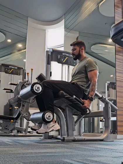 Just some more bits and bobs from training sessions. My programs utilize a wide variety of tools and methods, including free weights, machines, plyometrics, and cardio, all tailored to the specific goals of the individual.