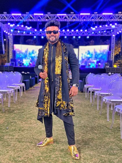 The Showman's Wardrobe photo 27