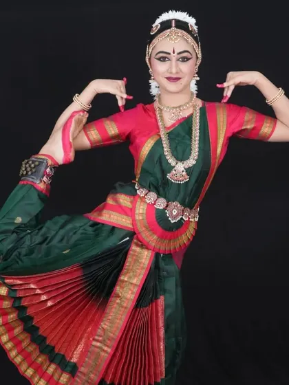 Tara Arigela wowed the audience with her stage presence during her Rangapravesha. This dynamic pose captures the energy she brought to her performance.