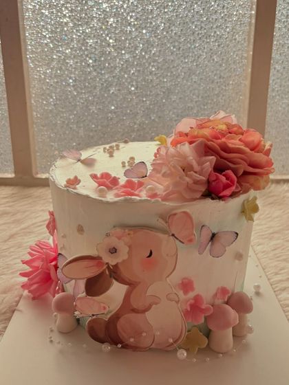 Drishtii Anandd - Custom Celebration Cakes Elegant & Floral Cakes photo 35