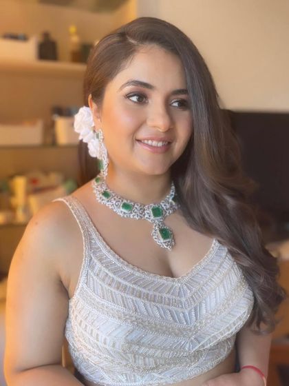 Romantic Waves & Half-Updos photo 90