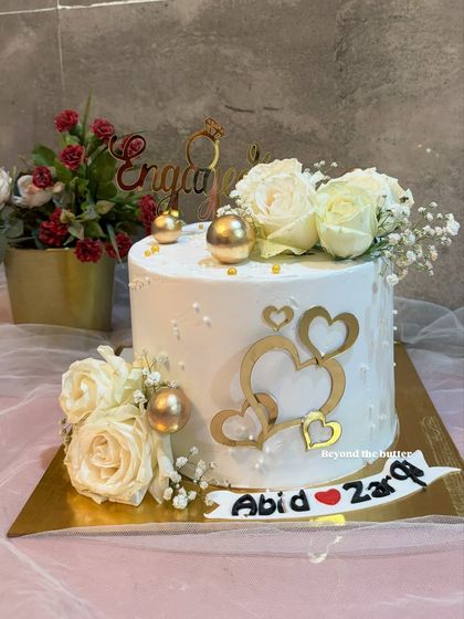 Wedding & Engagement Cakes photo 19