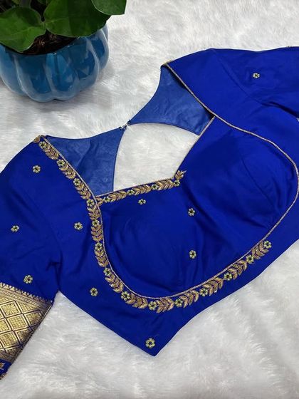 The Glamhouse - Ethnic Wear & Jewellery Rentals Modern & Chic Blouse Designs photo 19