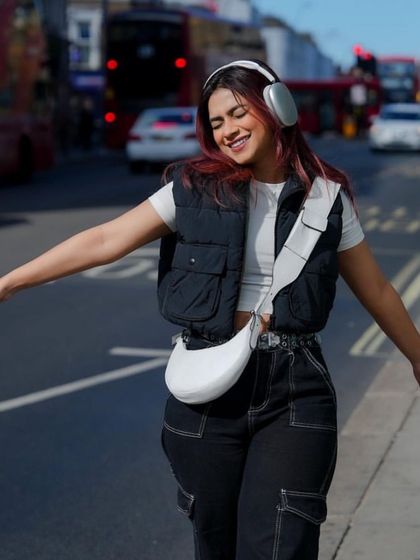 The mini Selena Bistro in white, styled for a day on the city streets. It’s the perfect compact bag for carrying just the essentials while looking effortlessly cool.
