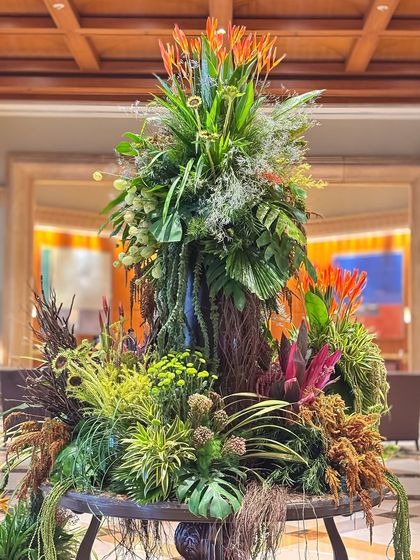 A full view of the multi-colored foliage arrangement, a grand centerpiece that celebrates the diversity of the natural world.