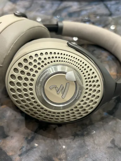 Another look at the stylish design of the Focal Bathys headphones. The unique grille pattern is not just for looks; it's part of the acoustic design that delivers such clear sound.