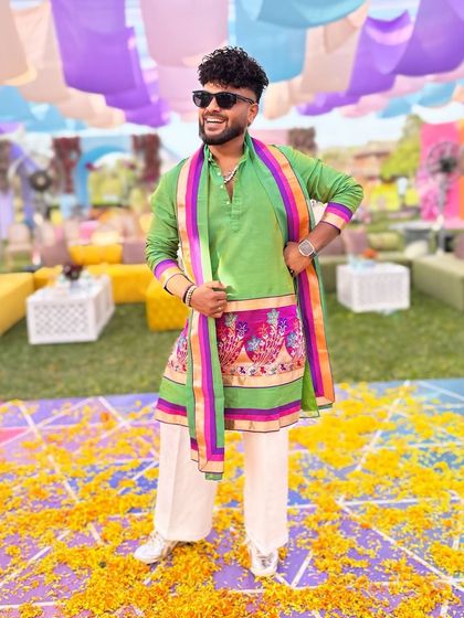 The Showman's Wardrobe photo 11