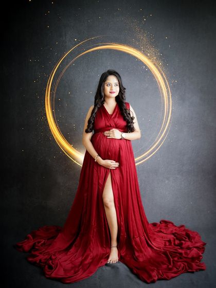 Solo Radiance: Portraits of the Mother-to-Be photo 86