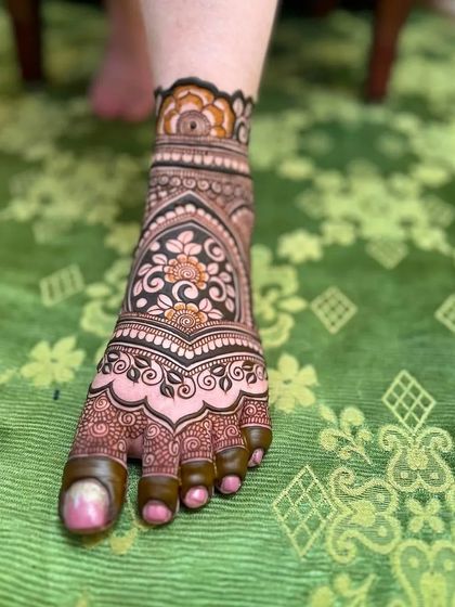 Vijay Singh - Special Occasion Mehandi Bridal Feet Mehndi photo 10