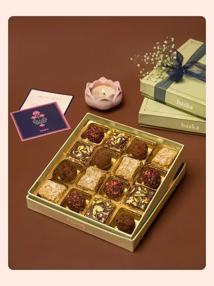 This shot is from a Rakshabandhan festive campaign, designed to feel both traditional and luxurious. I specialize in creating complete visual stories for festive gifting, from styling with props like diyas and flowers to capturing the premium feel of the packaging.