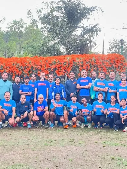 Our full running group posing after a Thursday morning workout at Lodhi Garden. The size of our group shows the strength and appeal of our running community.