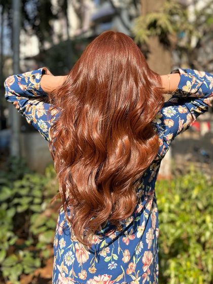 This Copper Brown Melt is a perfect example of our hair expertise, creating a warm and sophisticated look.