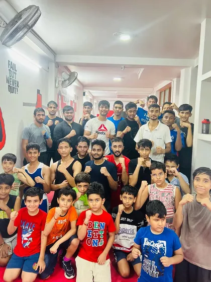 The team after a training session. The mix of ages shows that boxing is for everyone.