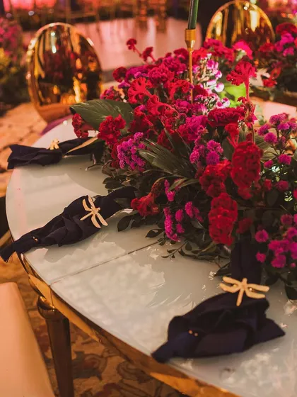 Even the napkin rings are part of the story. These elegant dragonfly napkin holders added a beautiful, custom touch to the dining tables.