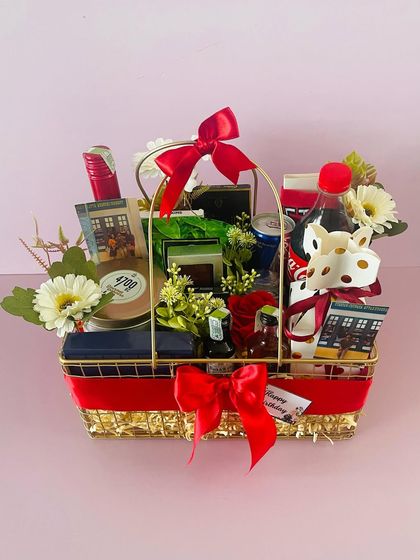 Voodh - Corporate Gifting Solutions Elegant Baskets & Trays photo 37