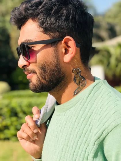 Minimalist & Symbolic Body Art photo 15