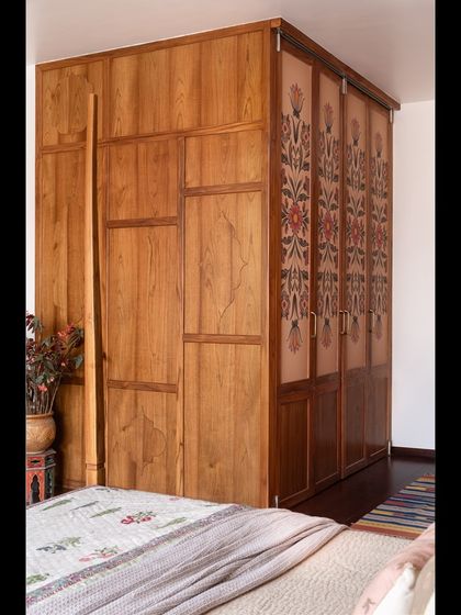 By the Riverside - Full-Service Interior Design Bedrooms: Personal Sanctuaries photo 11