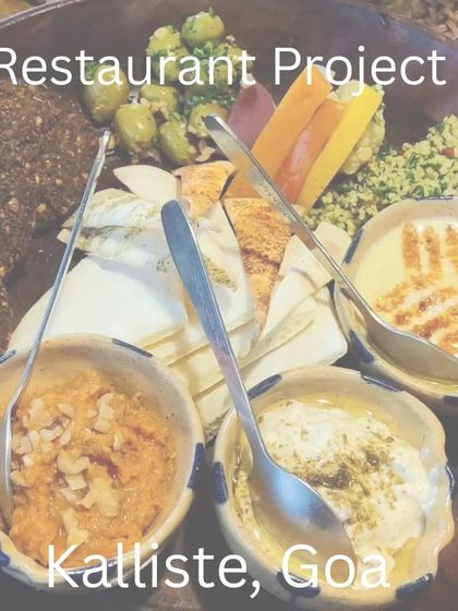 This photo showcases a complete serving set I created for a restaurant project at Kalliste, Goa. It includes a large platter and smaller dip bowls, all designed to work together for a shared mezze-style meal.