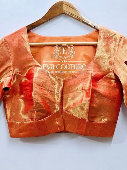 Front view of the Paithani blouse.