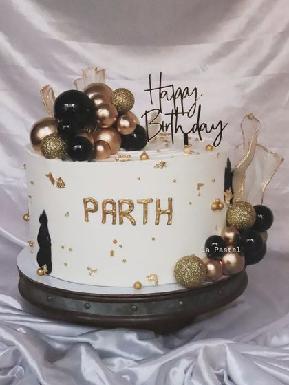 Modern & Minimalist Cakes photo 42