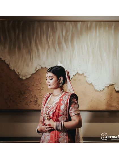 Somesh Chaurasiya - Wedding Photography & Cinematography The Radiant Bride: Solo Portraits photo 14