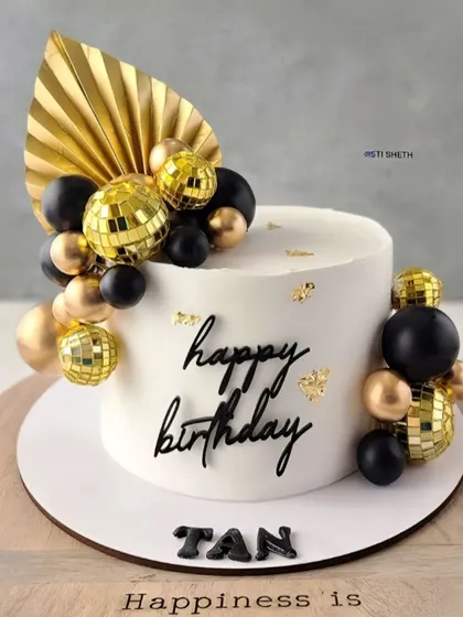A classic black and gold themed cake. This 1.5kg Chocolate Caramel cake is perfect for a stylish and modern birthday celebration.