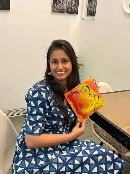 This little fish artwork is very close to my heart. I created it while thinking about my journey into motherhood, and it holds so much love. It’s a reminder that art can capture our deepest feelings and stories.