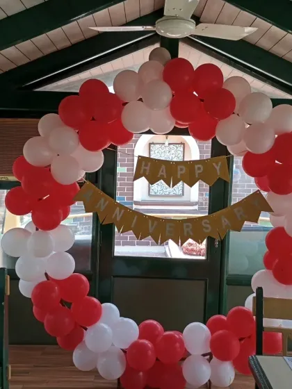 The anniversary balloon ring seen from the center of the boat restaurant.