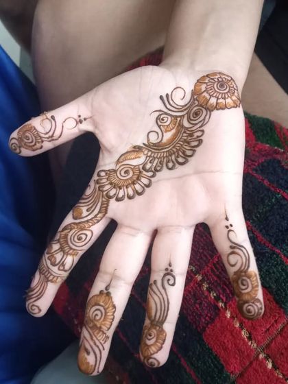 Hussaina Mehendi Artist - Party & Festive Mehendi Modern Arabic & Indo-Arabic Styles photo 13