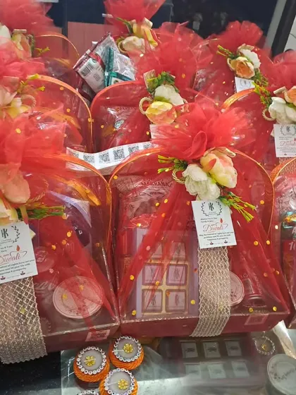 Another batch of my popular red-themed wedding hampers.
