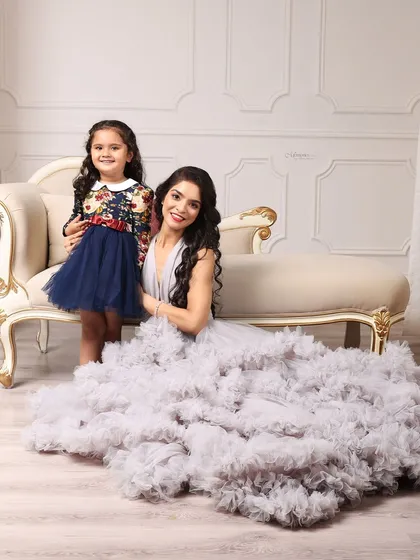 Another beautiful shot from this mother-daughter session. The love and connection between them is so clear.