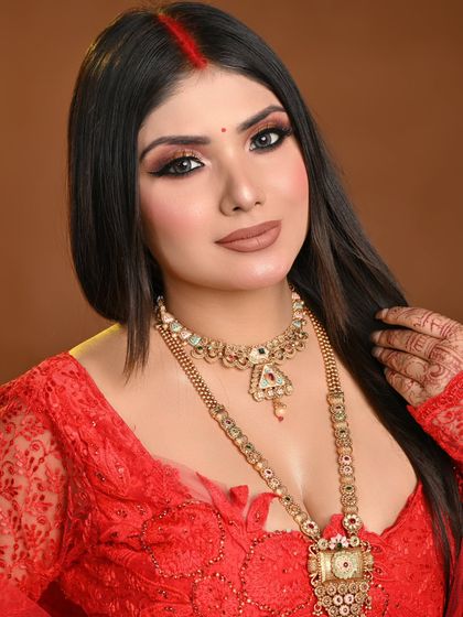 Manveen Kaur - Advanced Pro Makeup Course Student Portfolios: Bridal & Glam Looks photo 30