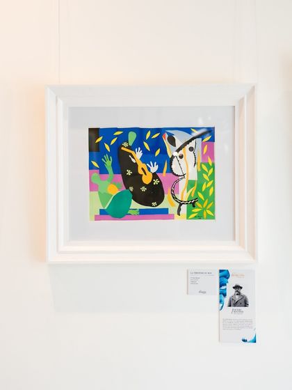 A full view of the framed Matisse lithograph. This piece belongs to the Fauvism art movement and is a testament to the artist's innovative vision.