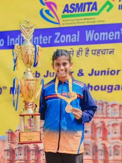 Sakshi Parsekar with her gold medal, representing Maharashtra at the Khelo India Women's Kho-Kho League in Jaipur.