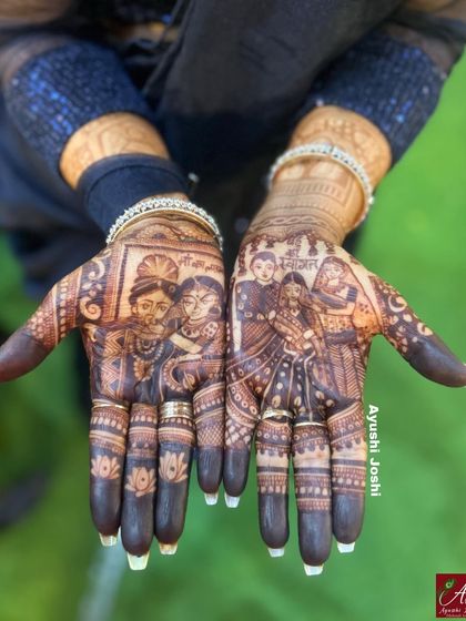 A special design for a groom's mother, featuring a "Maa ka ladla" portrait and a "Bahu ka swagat" scene, capturing the emotion of the wedding.