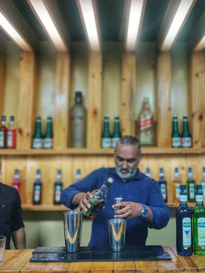 Bar Square - Bartending Academy & Workshops Our Graduates & Community photo 4